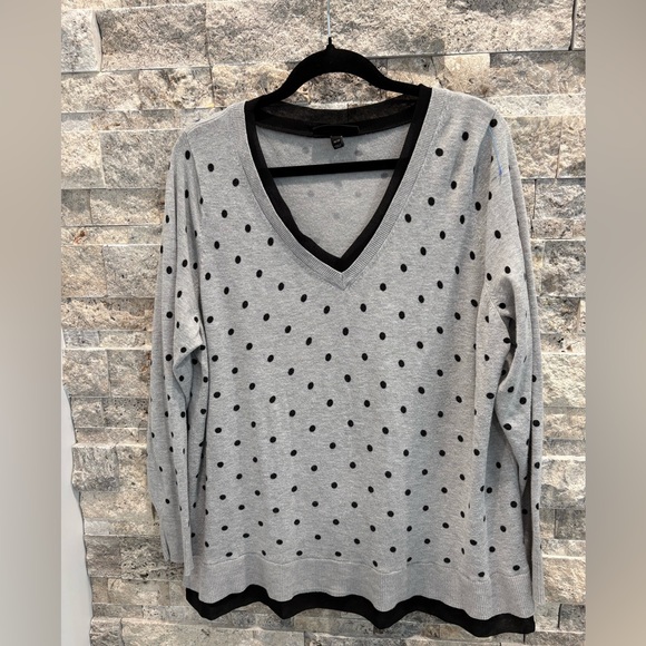 Lane Bryant Elegant Black Polka Dot V-Neck Sweater size 18/20 - Picture 2 of 9